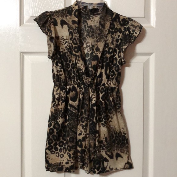 Juniors Size Small V-Neck Animal Print Blouse for Women - Picture 1 of 6
